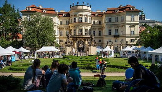 Лобковіцький палац на один день відкриє двері для всіх охочих - готують День посольства Німеччини