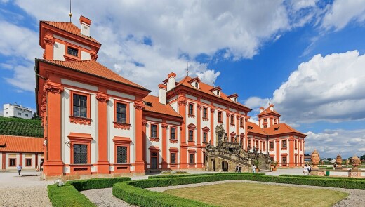 В Тройському замку відкрили літні мистецькі майстерні для українських дітей