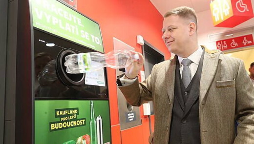 Заробити на порожніх пластикових пляшках тепер можна в Чехії