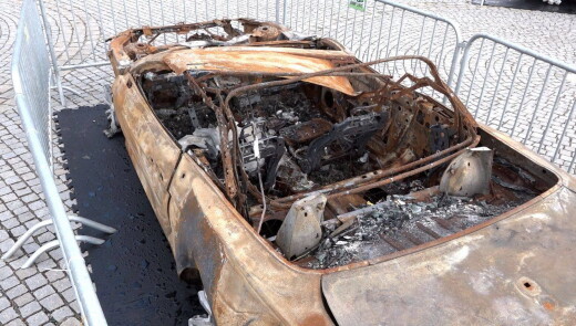 В Прагу привезли українські авто, знищені російською армією