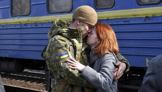 Військовослужбовцям України планують дозволити виїздити за кордон