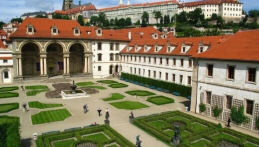 Старовинний палац в центрі Праги відкриє свої двері для відвідувачів