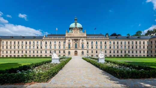 Відкриються для безкоштовного відвідування сади Академії Страка в Празі